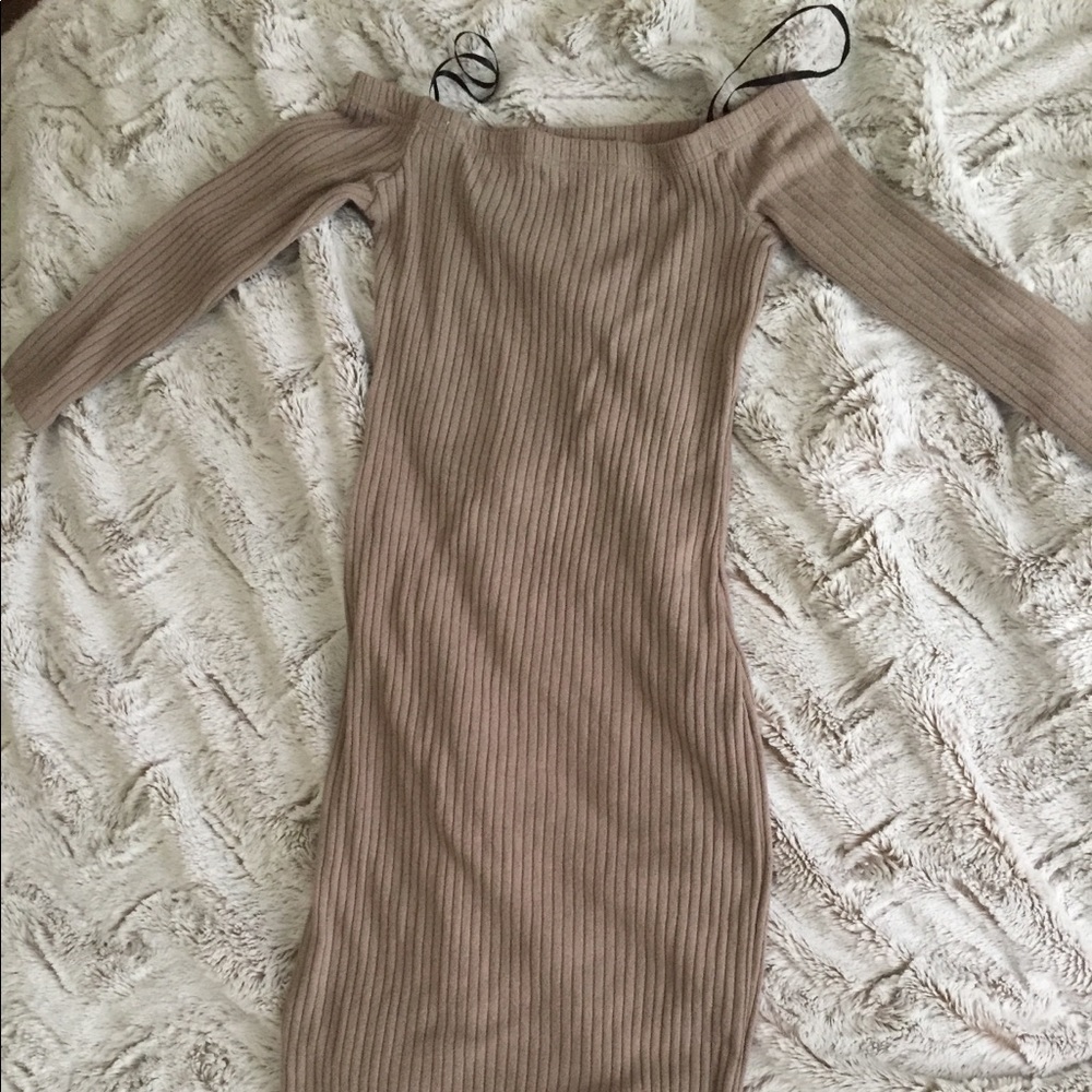 ❌SOLD❌Off the shoulders dress ❌SOLD❌